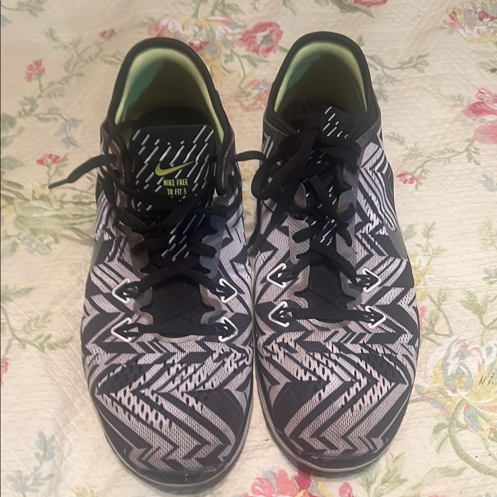 Nike Black and Neon Green Sneakers